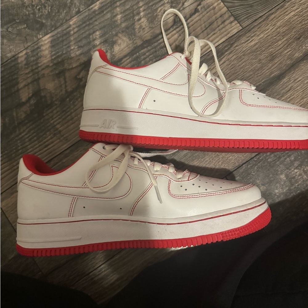 Air Force 1’07 ‘contrast stitch - white university red